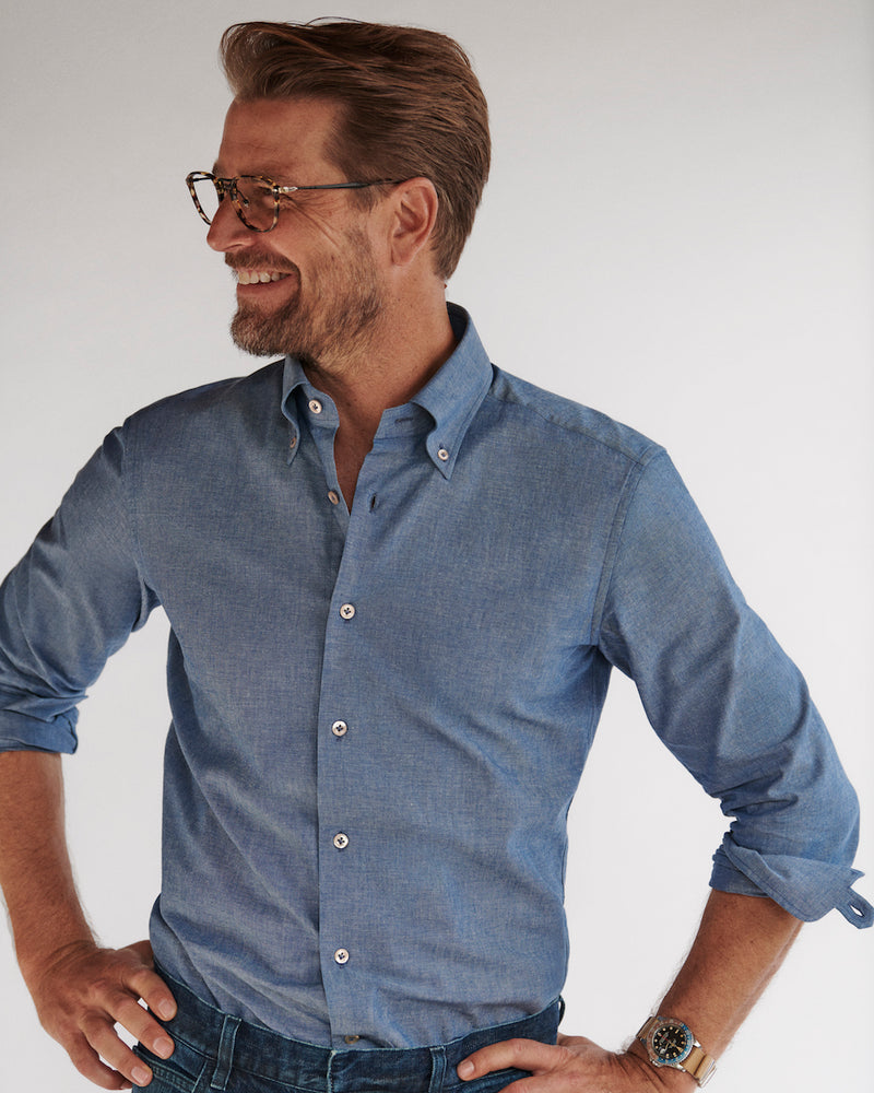 Male model wearing the Italian-made Gordon Chambray Shirt.